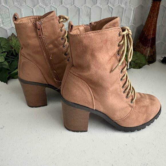 Rue21 Candace Womens Lace-Up Ankle Boots With Heels Size 8 Tan Faux Leather & Su - Picture 2 of 6